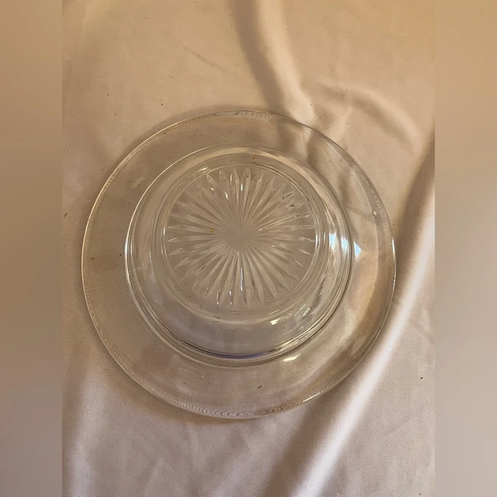 Elegant Glass Cheese Dome